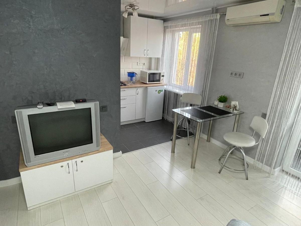 Апартаменты LUX в центре. Ярослава Мудрого 72  Кривой Рог Екстериор снимка