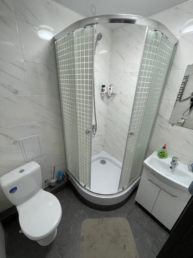 Апартаменты LUX в центре. Ярослава Мудрого 72  Кривой Рог Екстериор снимка